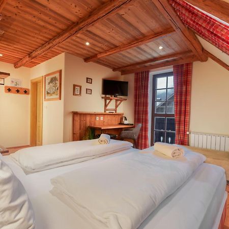 Gostilna Pri Martinu Otel Kranjska Gora Dış mekan fotoğraf