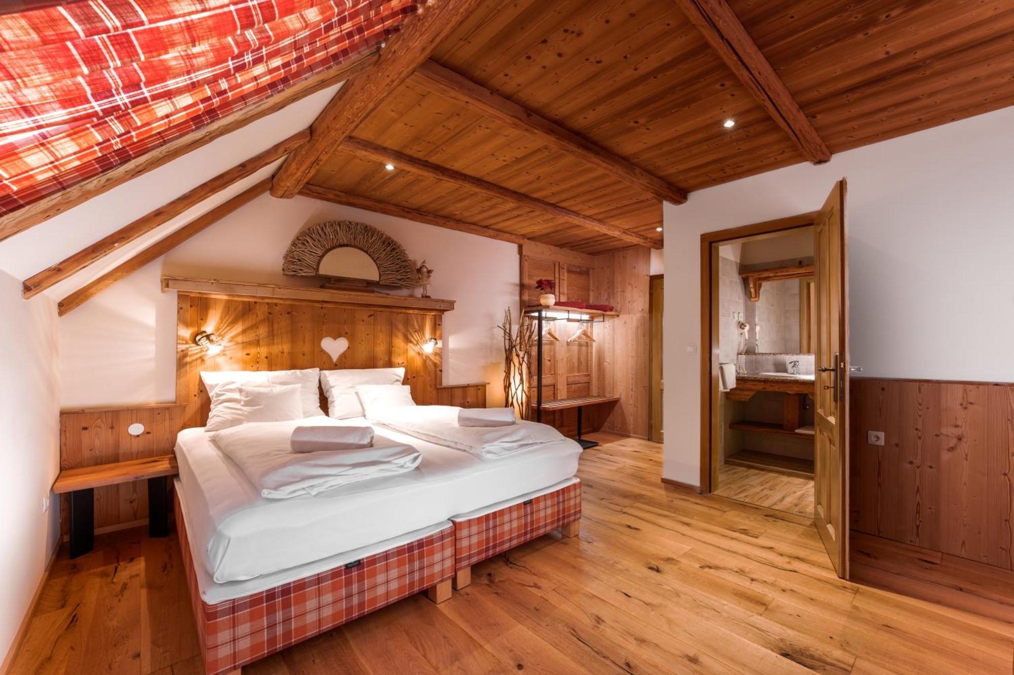 Gostilna Pri Martinu Otel Kranjska Gora Dış mekan fotoğraf