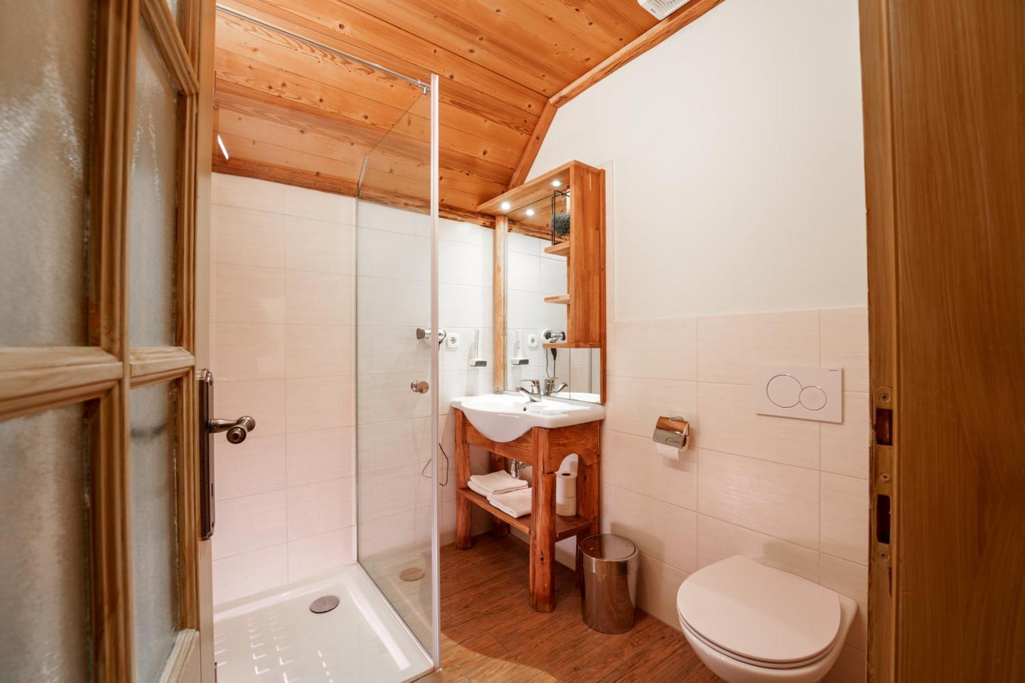 Gostilna Pri Martinu Otel Kranjska Gora Dış mekan fotoğraf