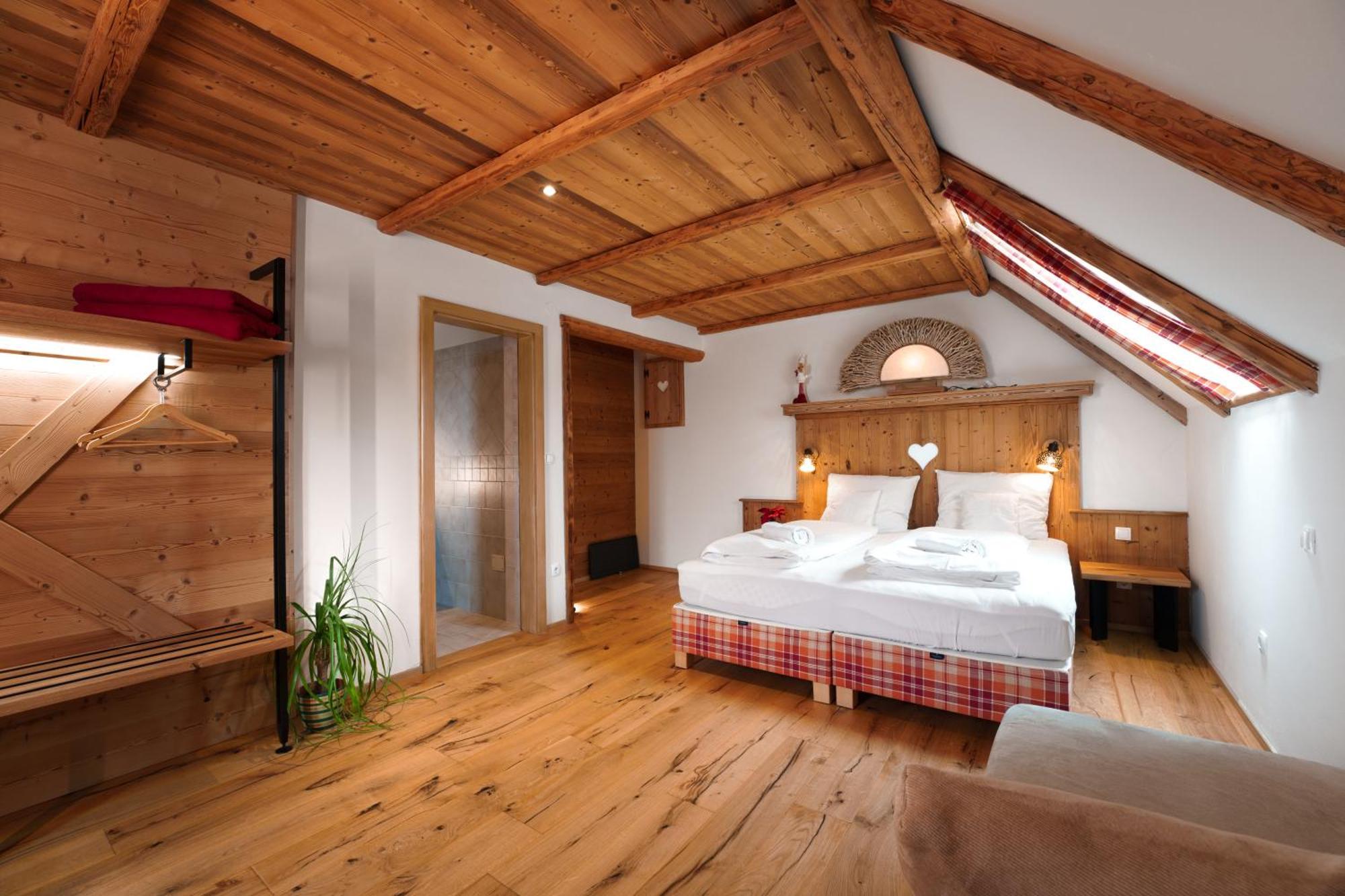 Gostilna Pri Martinu Otel Kranjska Gora Dış mekan fotoğraf