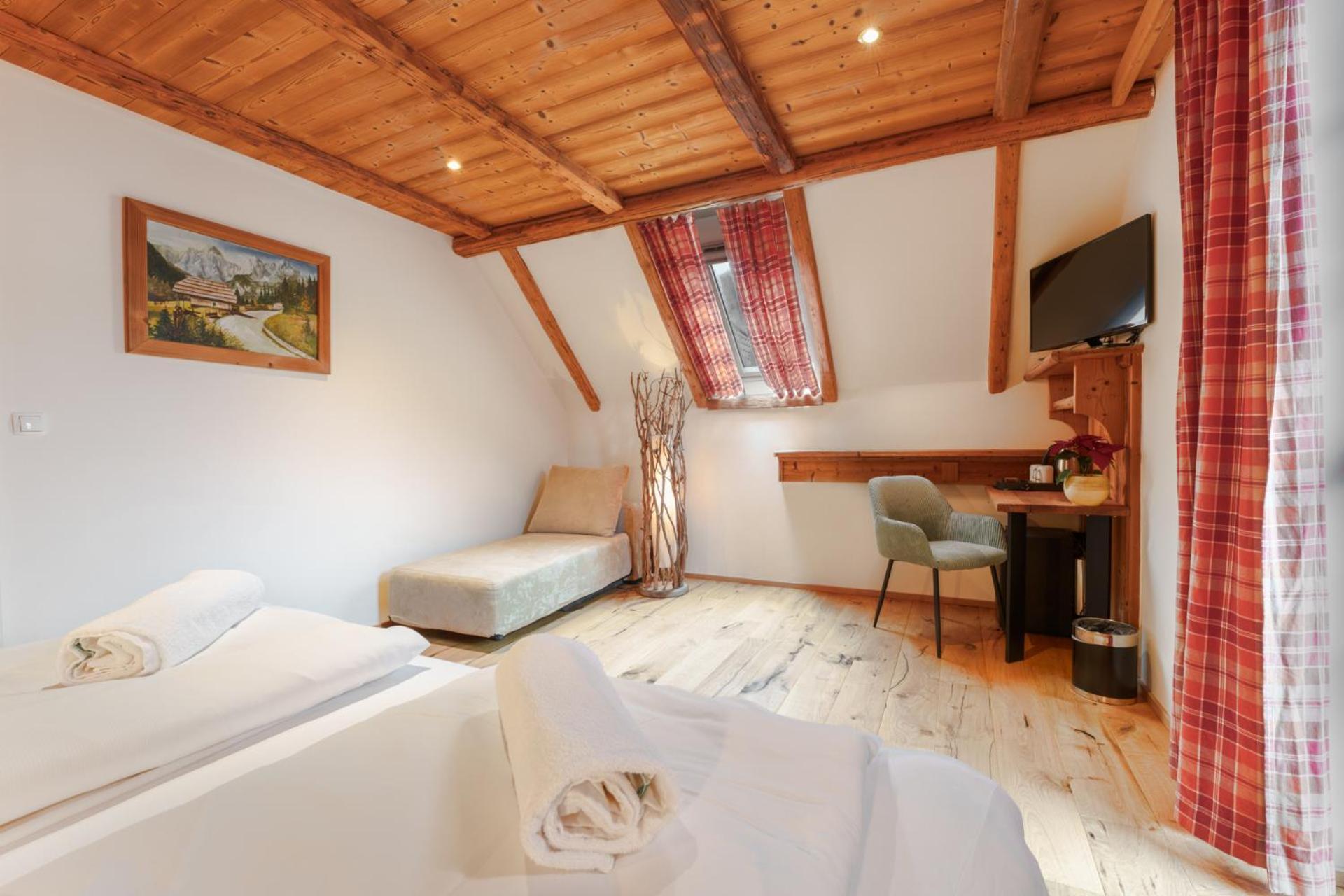 Gostilna Pri Martinu Otel Kranjska Gora Dış mekan fotoğraf