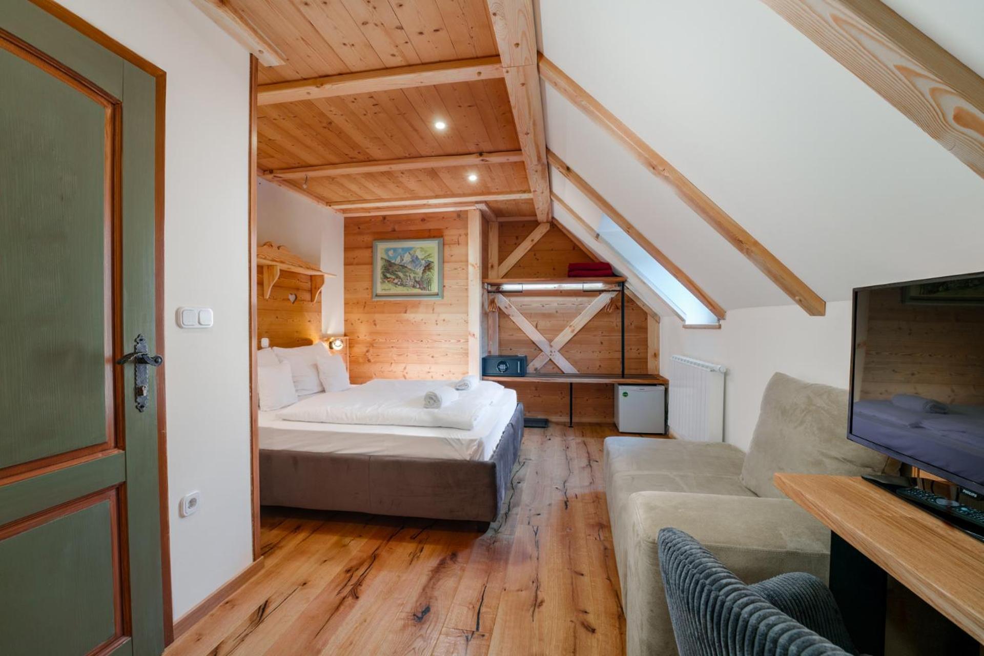 Gostilna Pri Martinu Otel Kranjska Gora Dış mekan fotoğraf