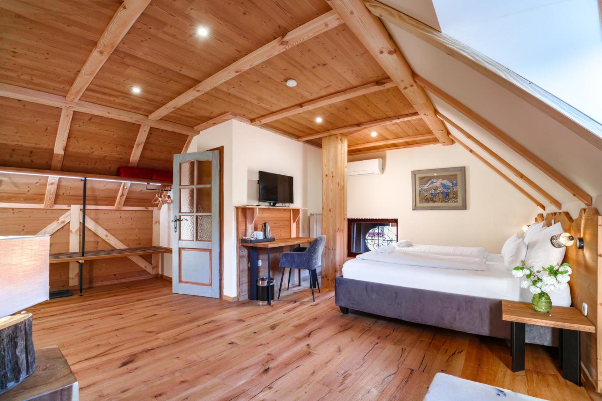Gostilna Pri Martinu Otel Kranjska Gora Dış mekan fotoğraf